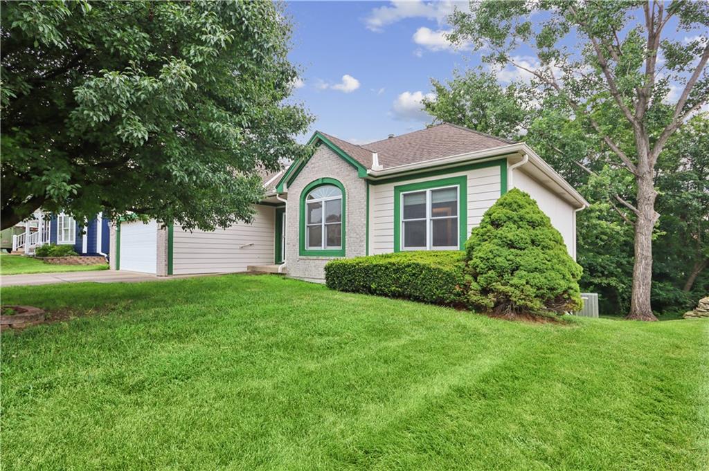 Photo of 7723 N Conant Avenue Kansas City MO 64152
