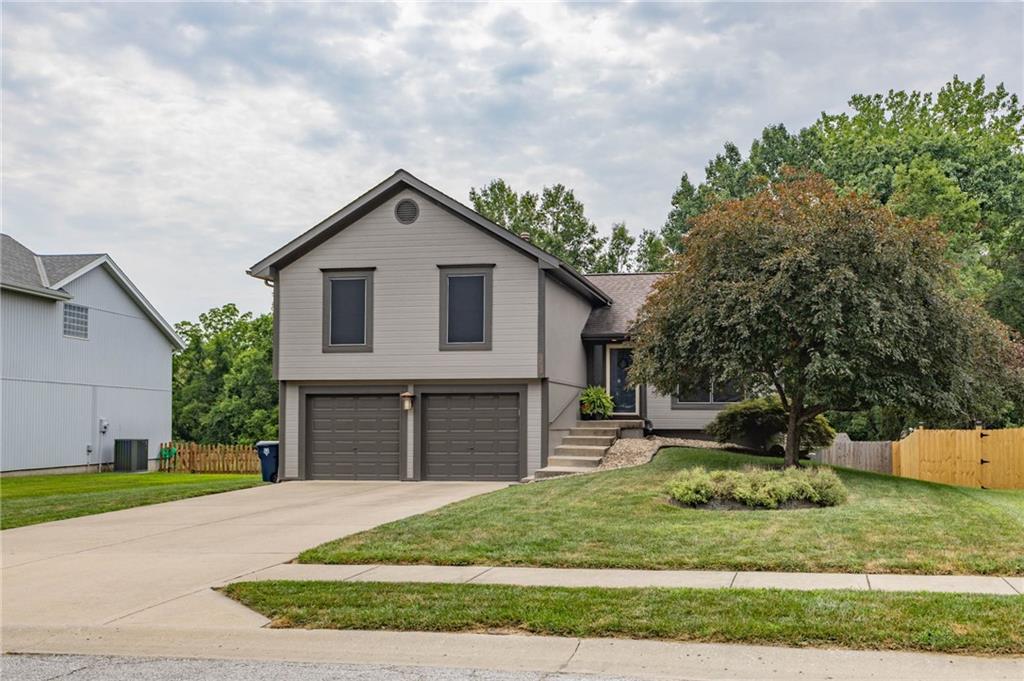 Photo of 7022 N Hickory Street Kansas City MO 64118