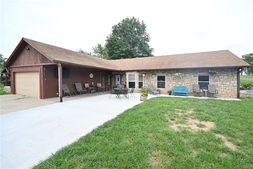 Photo of 11 Sandy Circle Dearborn MO 64439