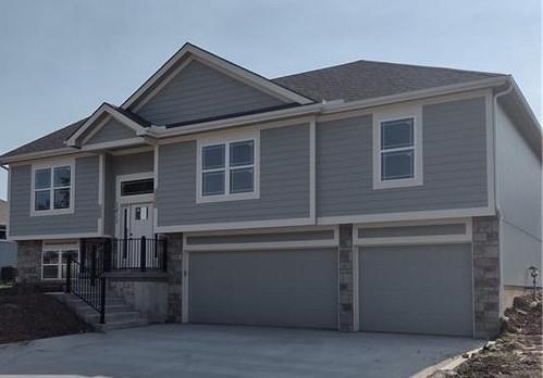 Photo of 1415 Norfolk Drive Harrisonville MO 64701