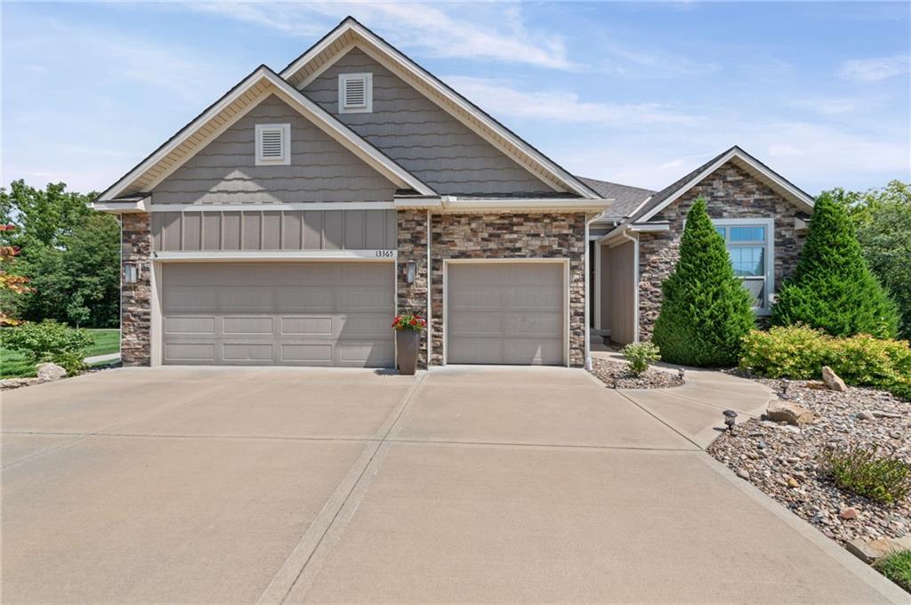 Photo of 13365 N Silver Ridge Drive Platte City MO 64079