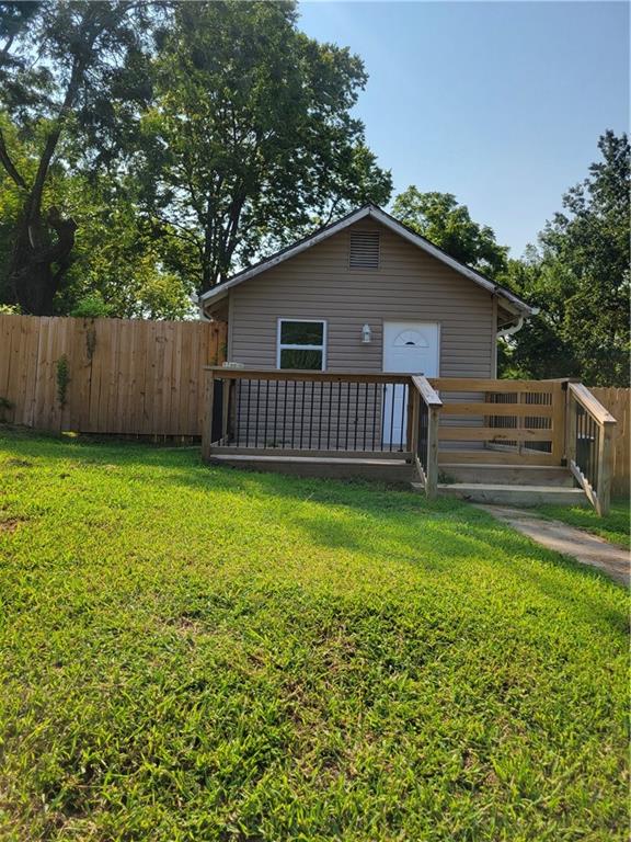 Photo of 4208 Spruce Avenue Kansas City MO 64130