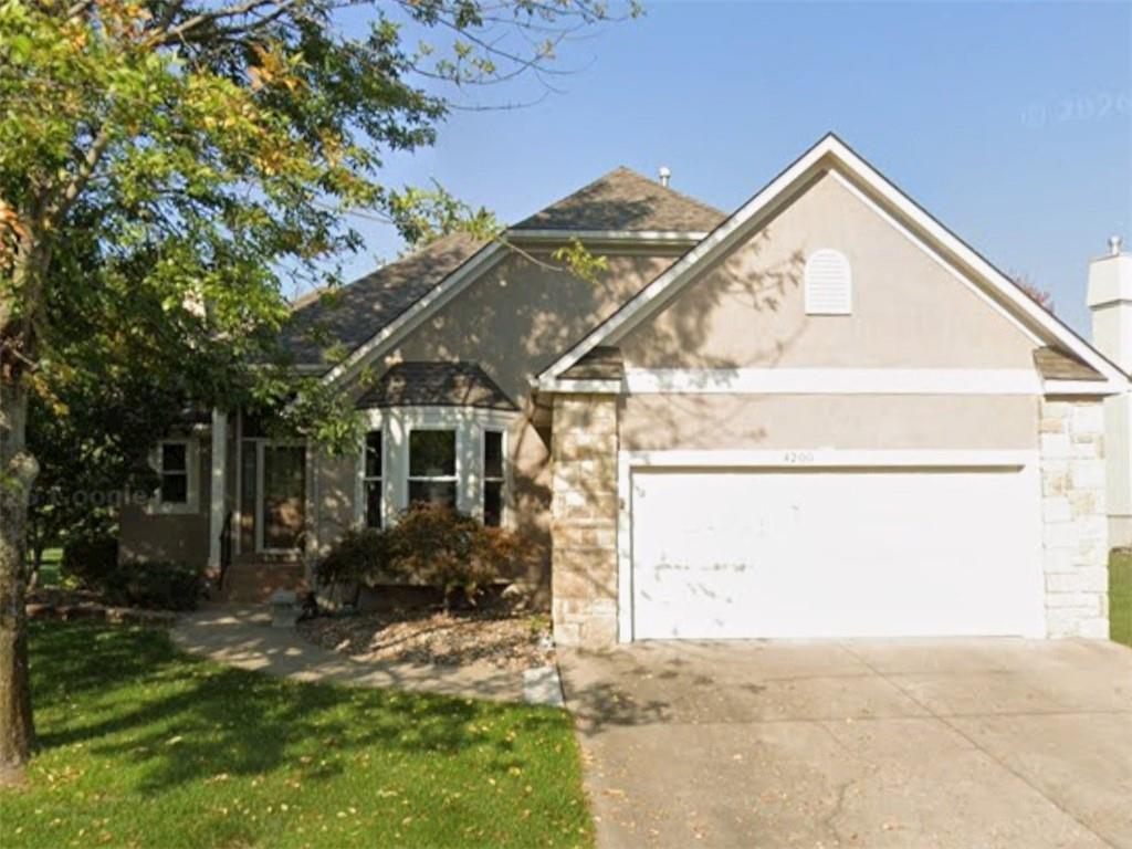 Photo of 4200 SW Homestead Drive Lee's Summit MO 64082