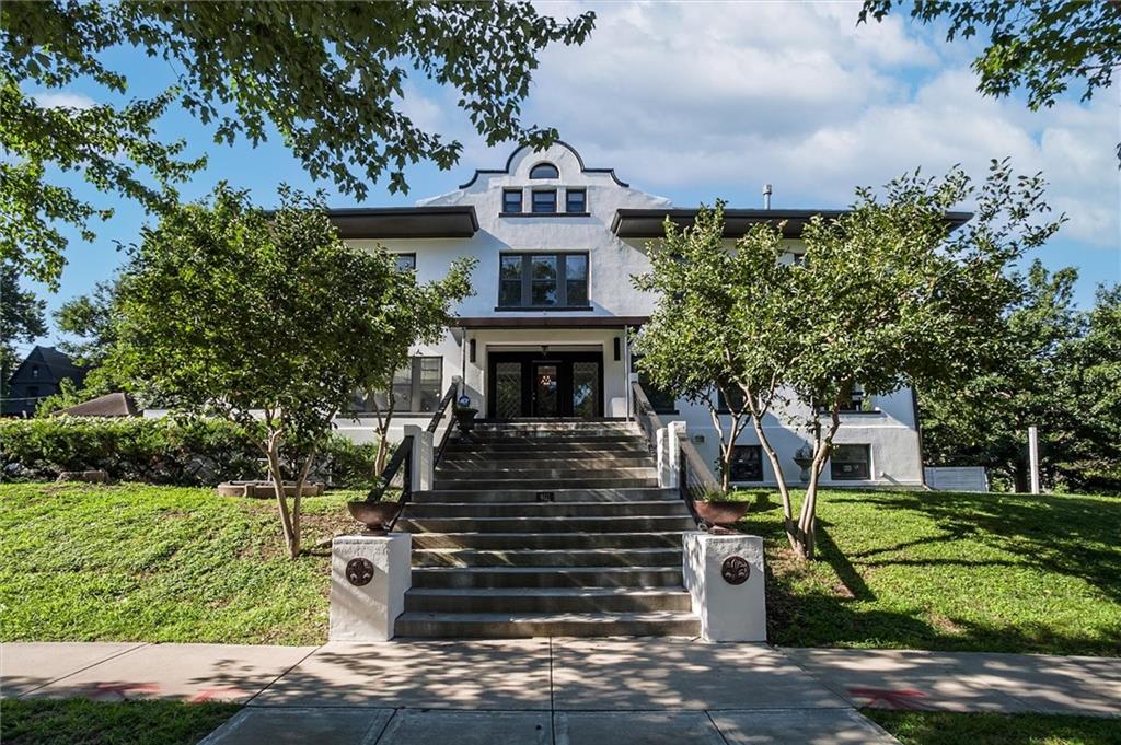 Photo of 401 E 36th Street Kansas City MO 64109