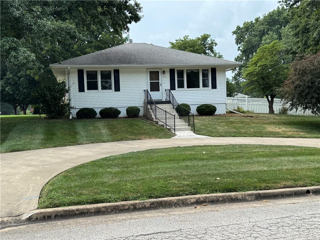 Photo of 1210 Lipper Avenue Higginsville MO 64037