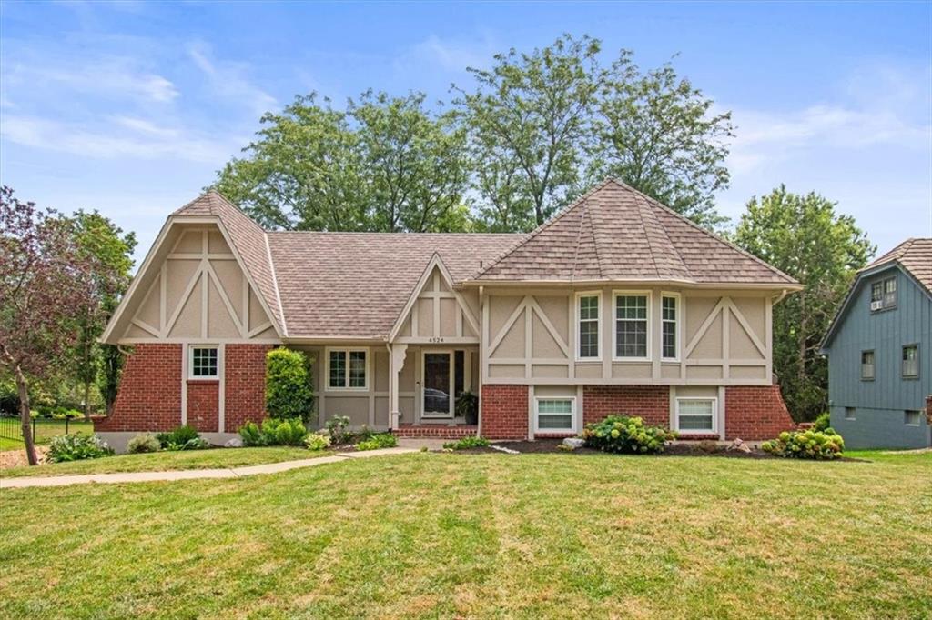 Photo of 4524 NW Bramble Trail Lee's Summit MO 64064