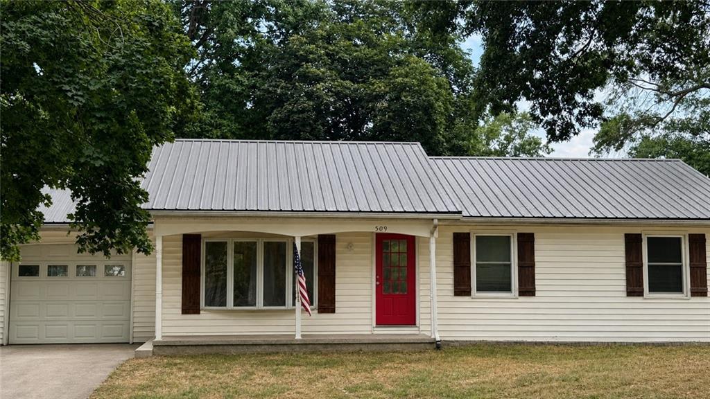 Photo of 509 W 32nd Street Higginsville MO 64037