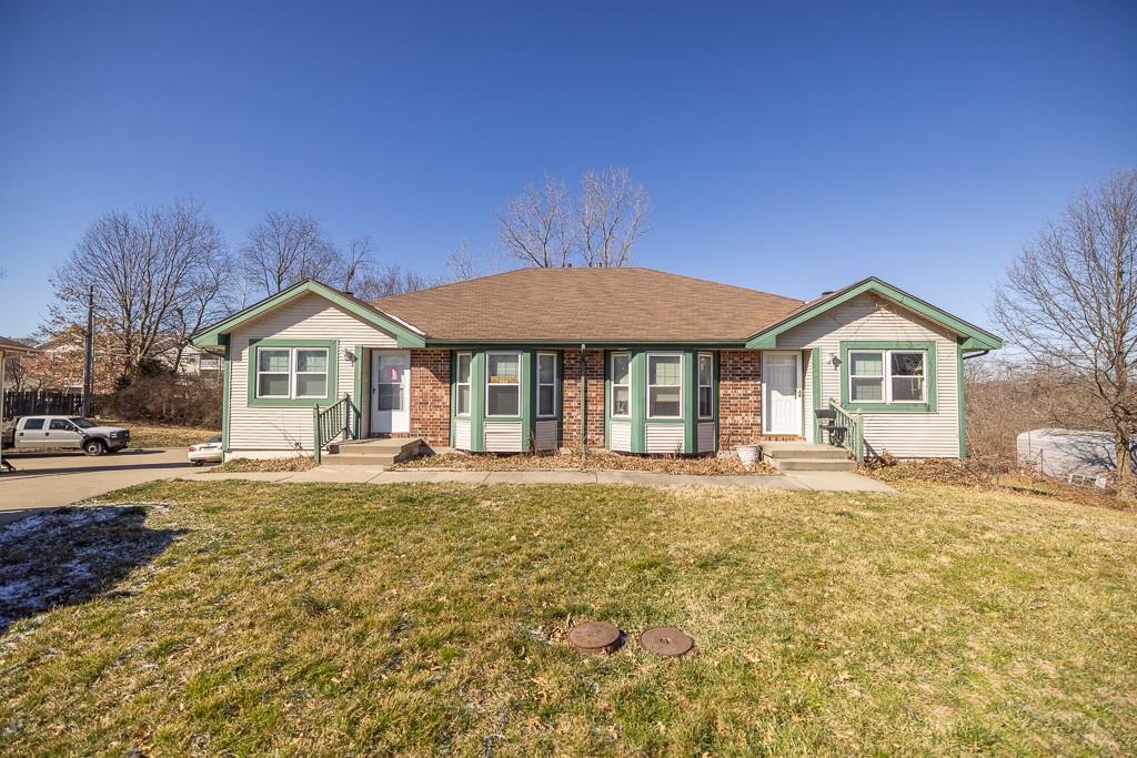 Photo of 1620 & 1622 S Swope Drive Independence MO 64057