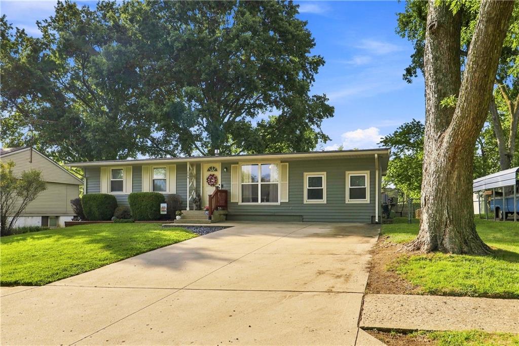 Photo of 1044 HIGHLAND Drive Liberty MO 64068