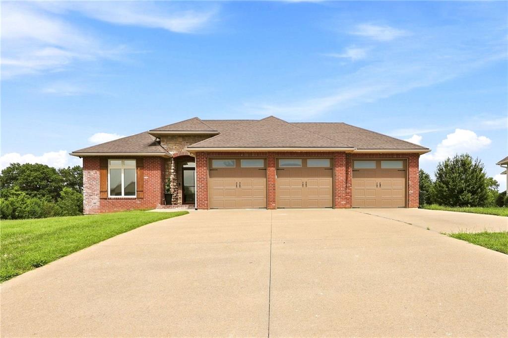 Photo of 1227 Holland Square Warrensburg MO 64093