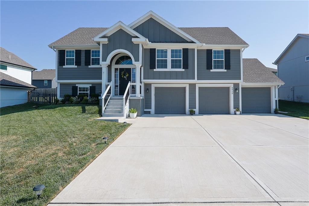 Photo of 6012 NE 119th Street Kansas City MO 64156