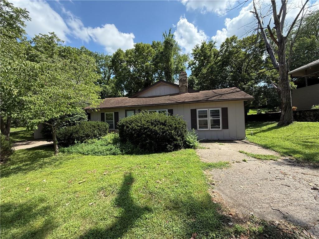 Photo of 38 Clipper Drive Blue Springs MO 64015