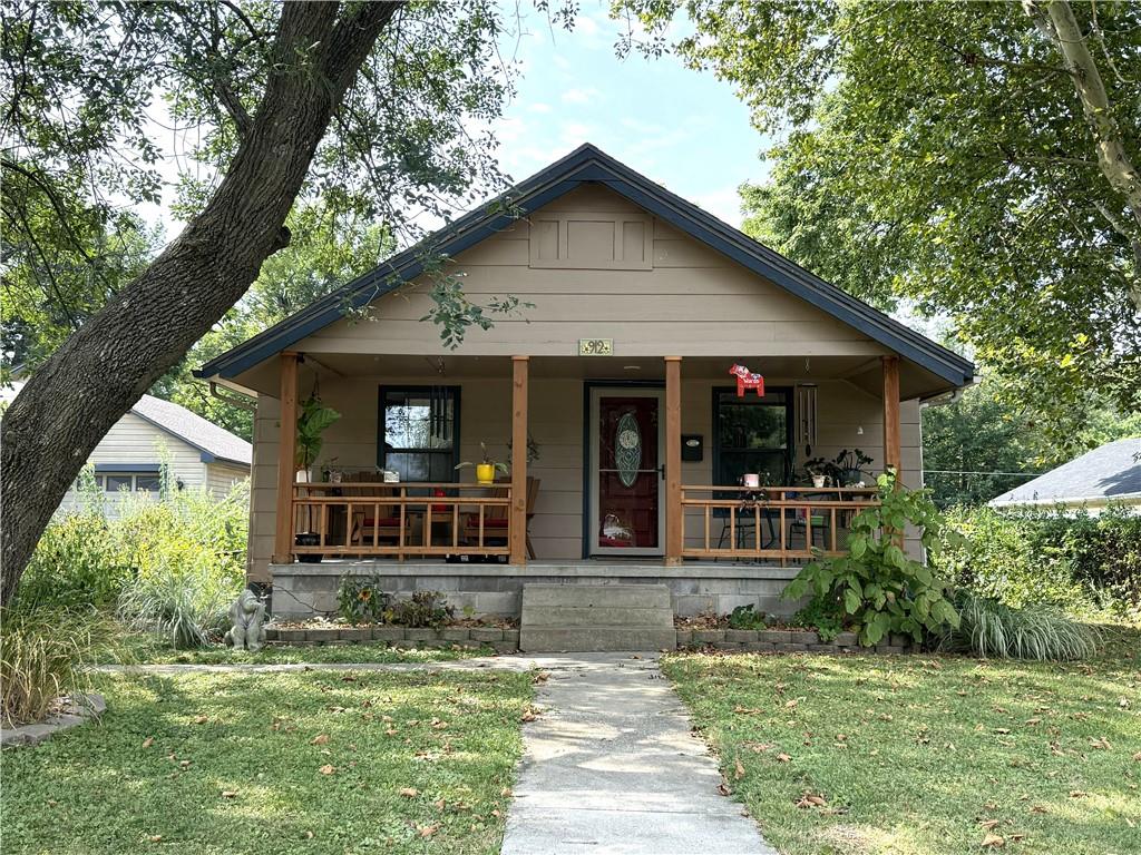 Photo of 912 E 10th Street Pittsburg KS 66762