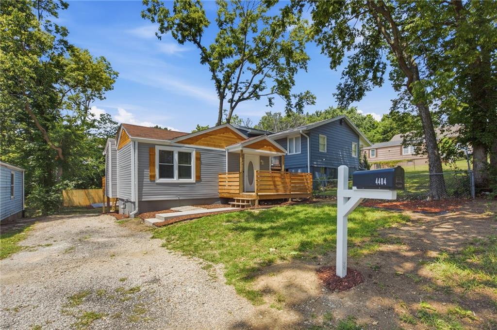 Photo of 4404 Jackson Avenue Kansas City MO 64130