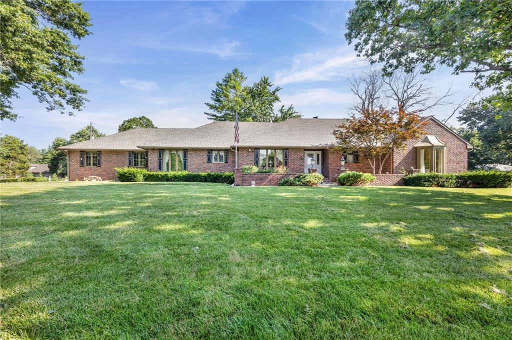 Photo of 1102 Nakomis Drive Paola KS 66071