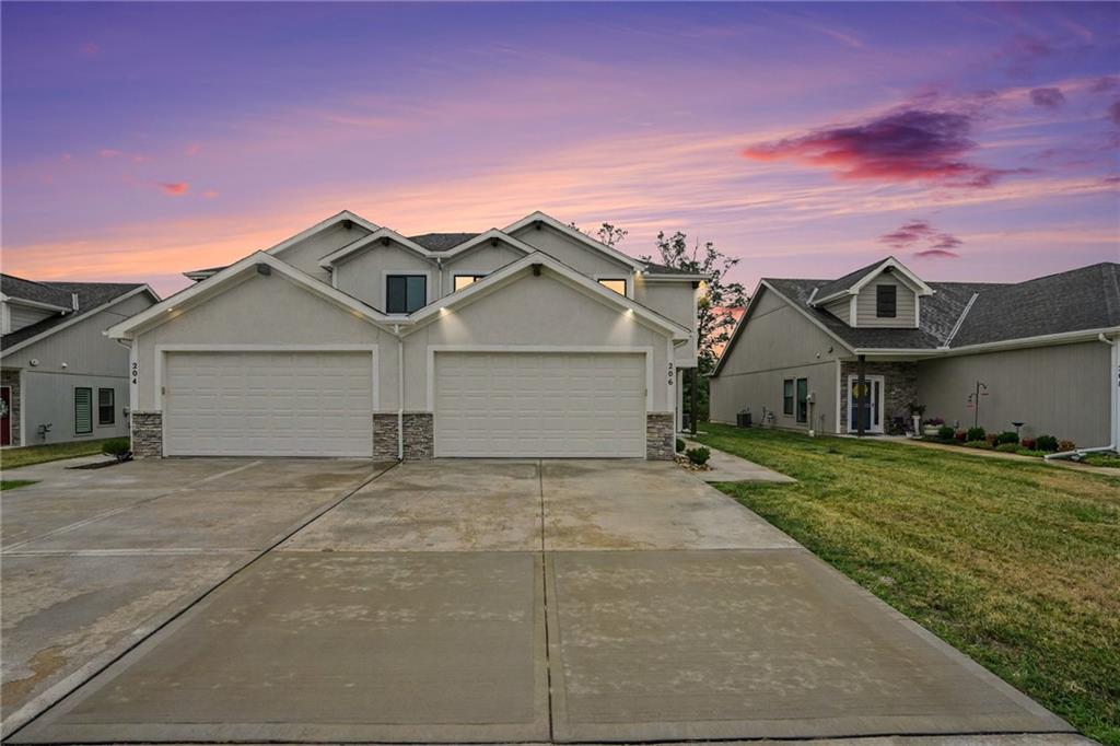 Photo of 206 Walker Street Smithville MO 64089