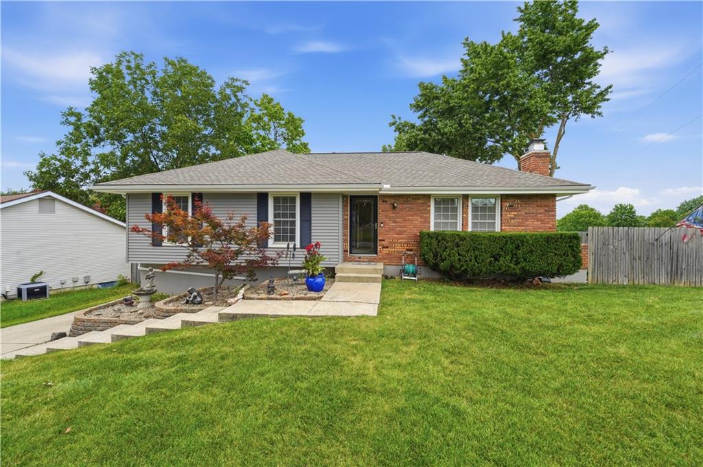 Photo of 7928 N Euclid Avenue Kansas City MO 64118
