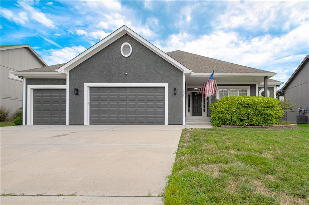 Photo of 901 Chisam Road Kearney MO 64060