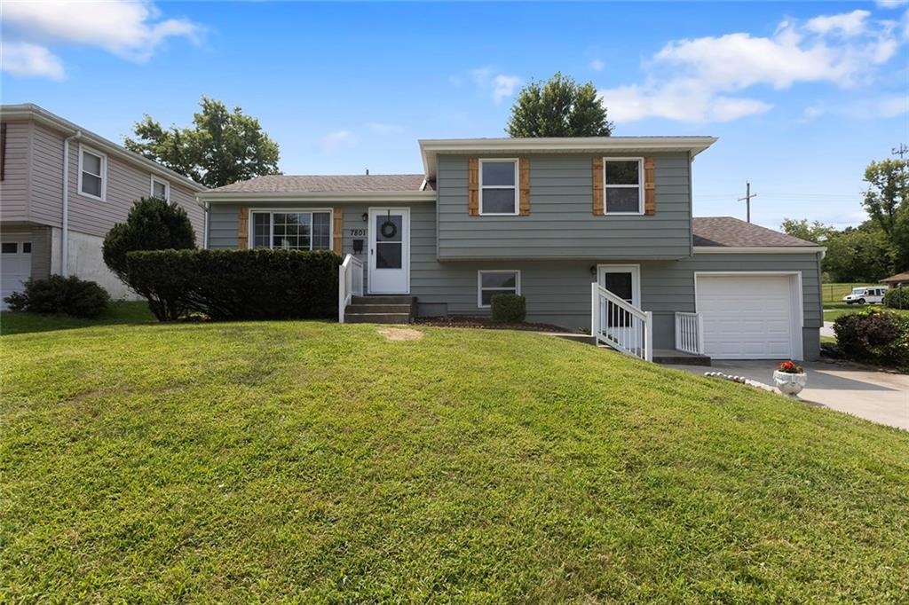 Photo of 7801 NE San Rafael Drive Kansas City MO 64119