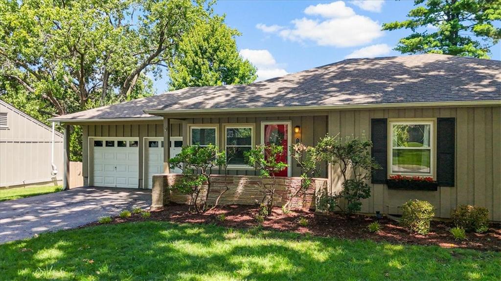 Photo of 5714 W 77th Terrace Prairie Village KS 66208