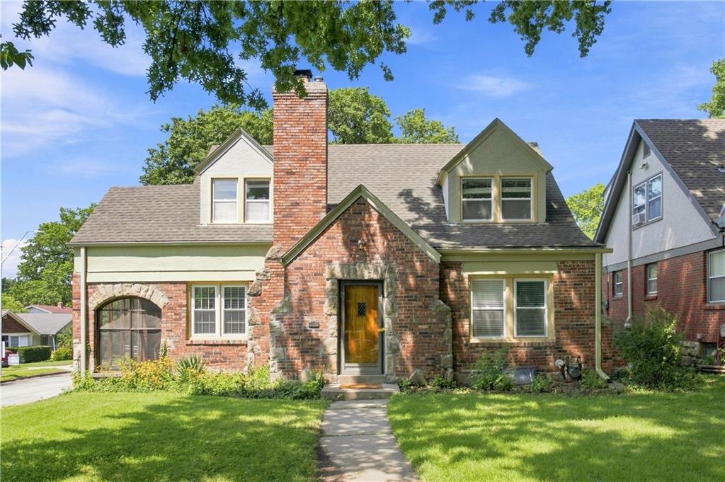 Photo of 200 E 73RD Terrace Kansas City MO 64114