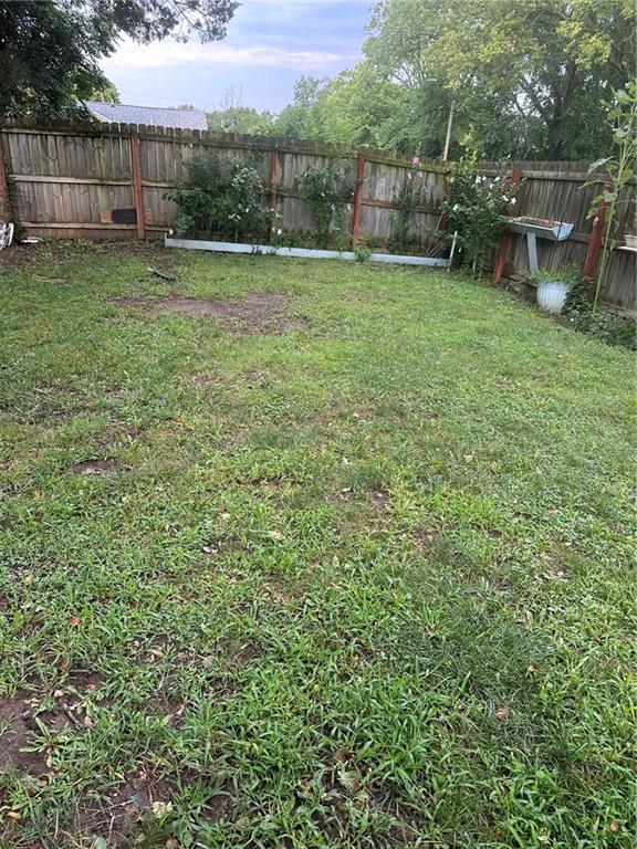 Photo of 4011 E 67th Terrace Kansas City MO 64132