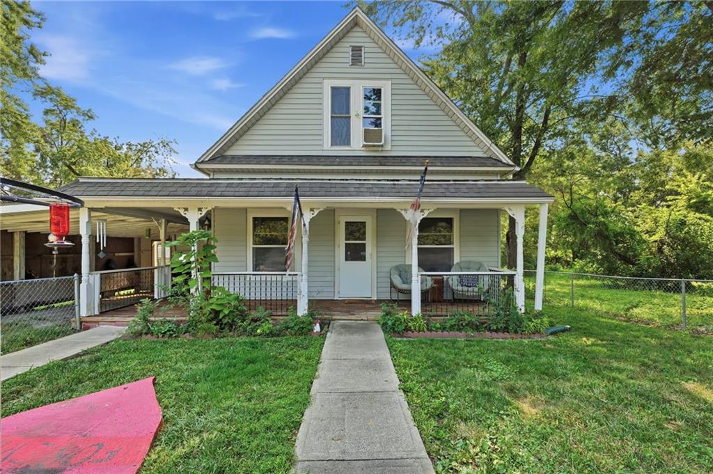 Photo of 1869 S Broadway Street Amoret MO 64722