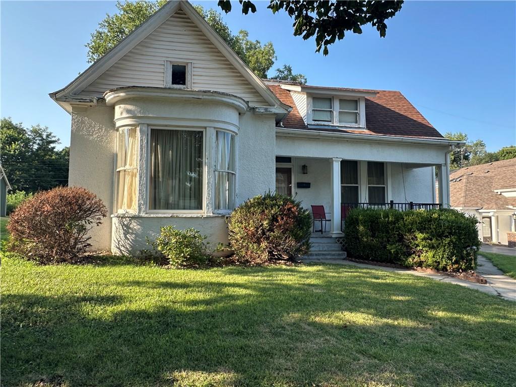 Photo of 1712 South Street Lexington MO 64067