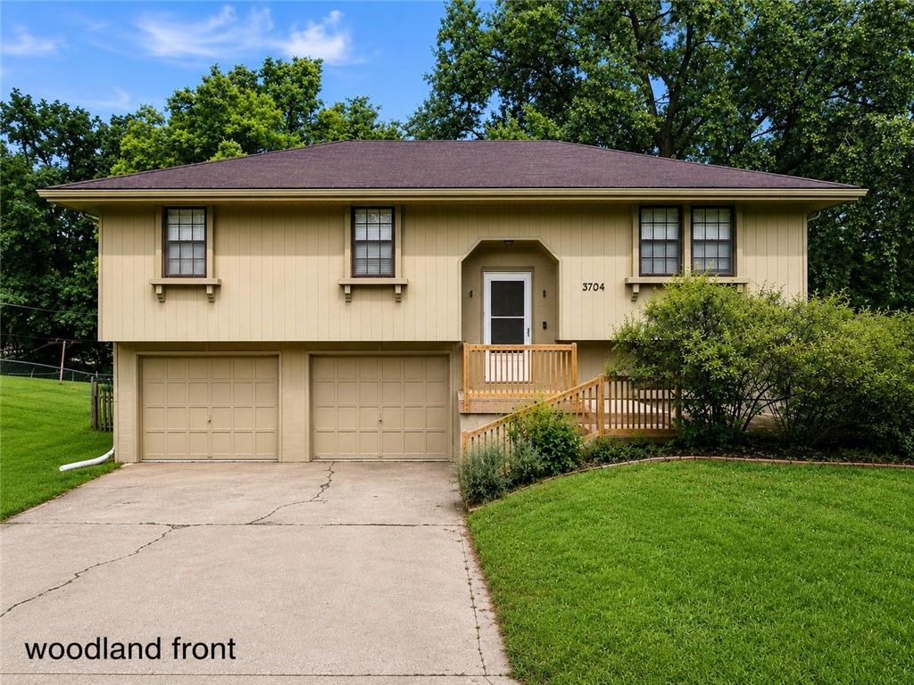 Photo of 3704 N Woodland Avenue Kansas City MO 64116