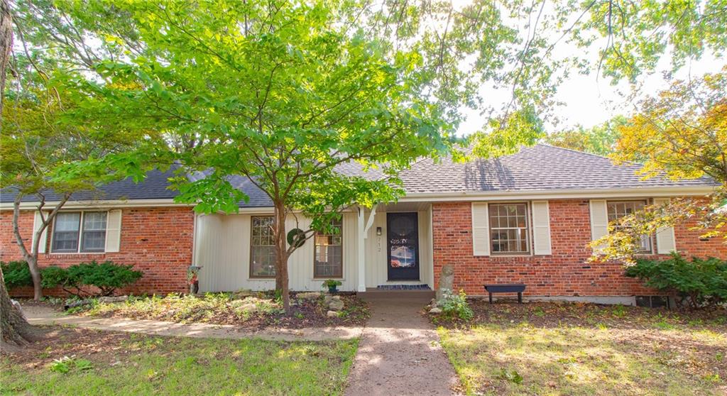 Photo of 712 NW 10 Street Blue Springs MO 64015