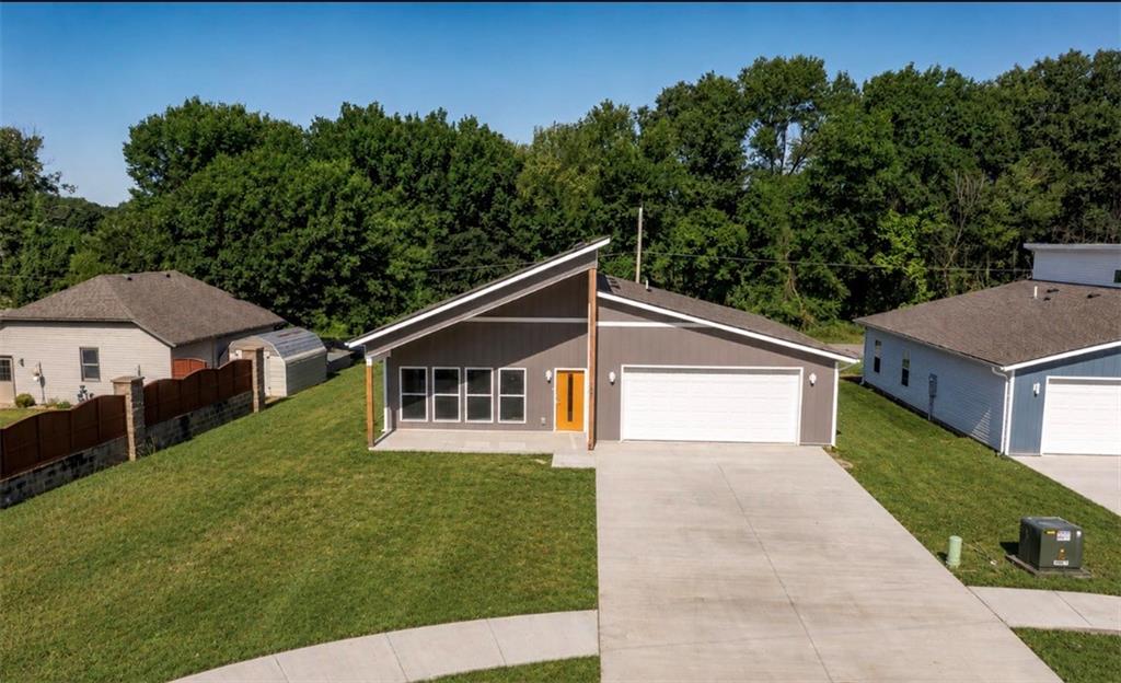 Photo of 1501 Ashton Way Pittsburg KS 66762