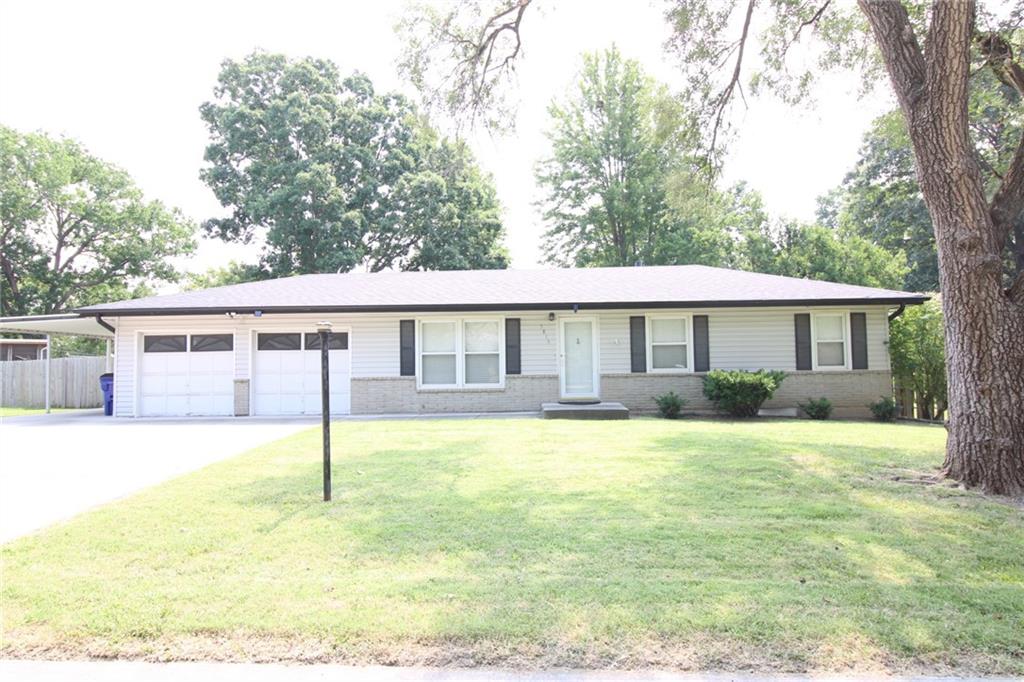 Photo of 5815 N Tracy Avenue Gladstone MO 64118