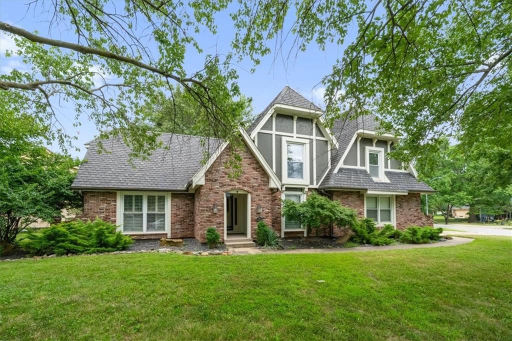 Photo of 3617 NW Blue Jacket Drive Lee's Summit MO 64064