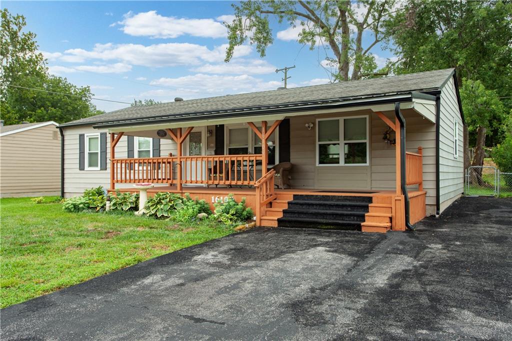 Photo of 16109 E 17th Street Independence MO 64050