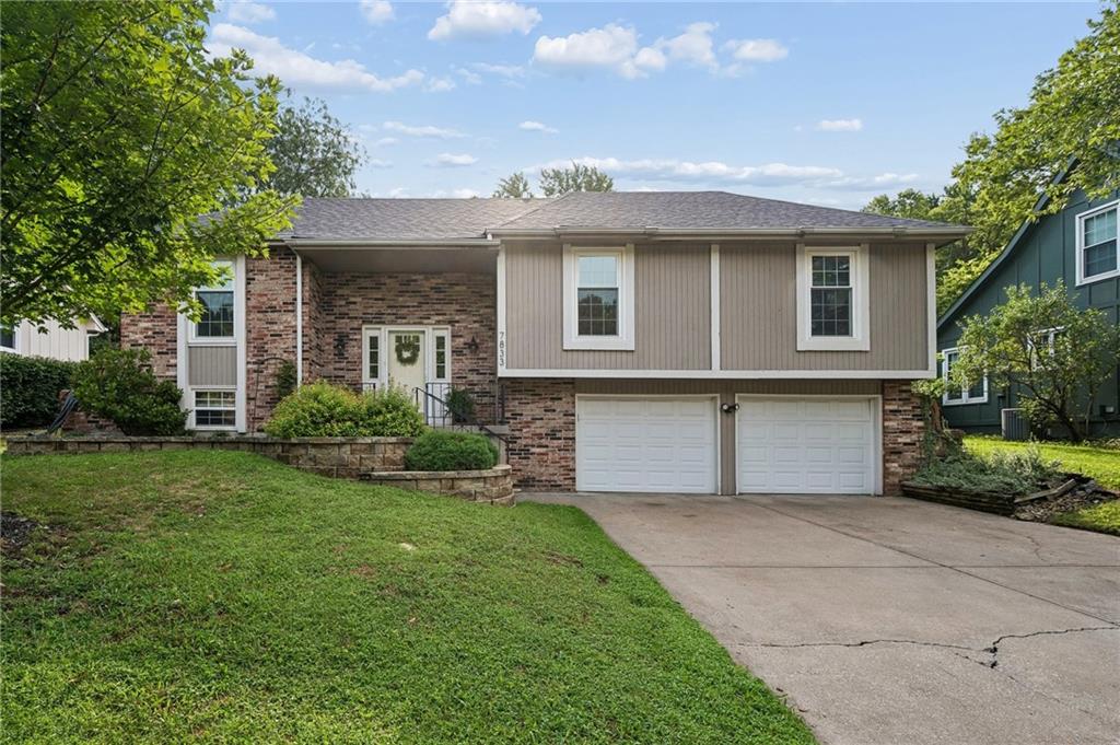 Photo of 7833 N Michigan Avenue Kansas City MO 64118