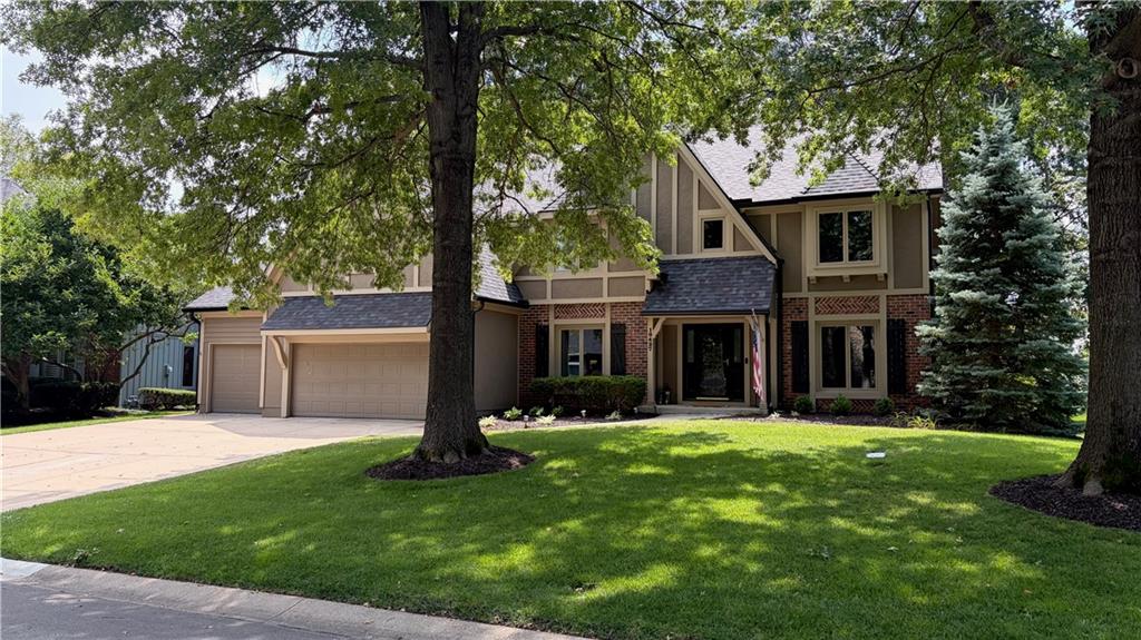 Photo of 10427 W 126th Street Overland Park KS 66213