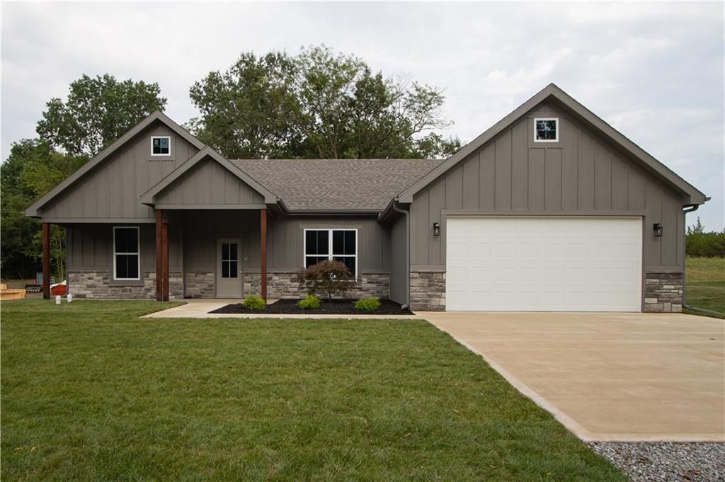 Photo of 331 NE 21st Road Warrensburg MO 64093