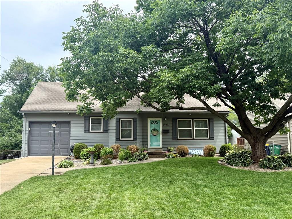 Photo of 4935 Juniper Street Roeland Park KS 66205