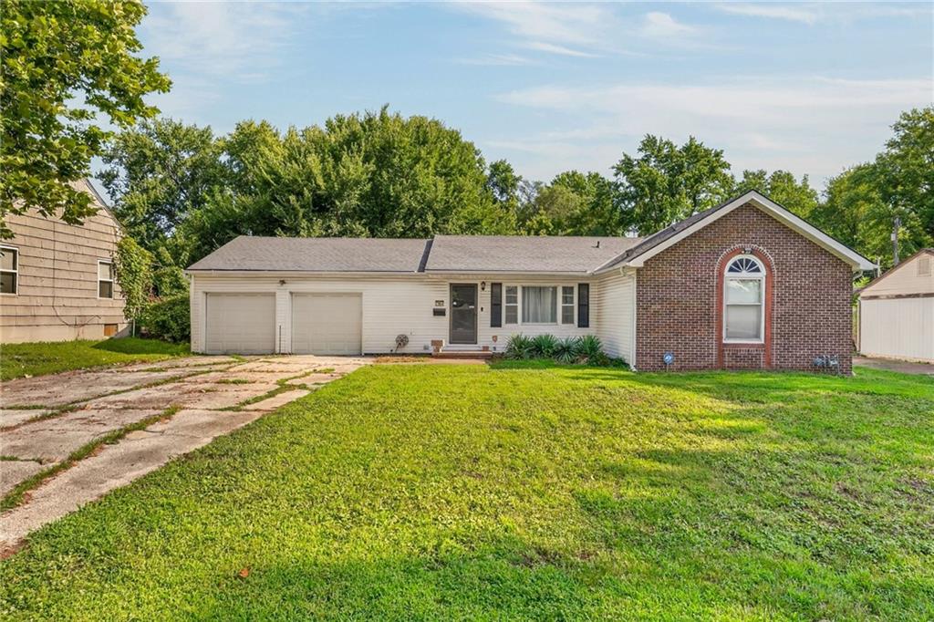 Photo of 7904 E 87th Street Raytown MO 64138