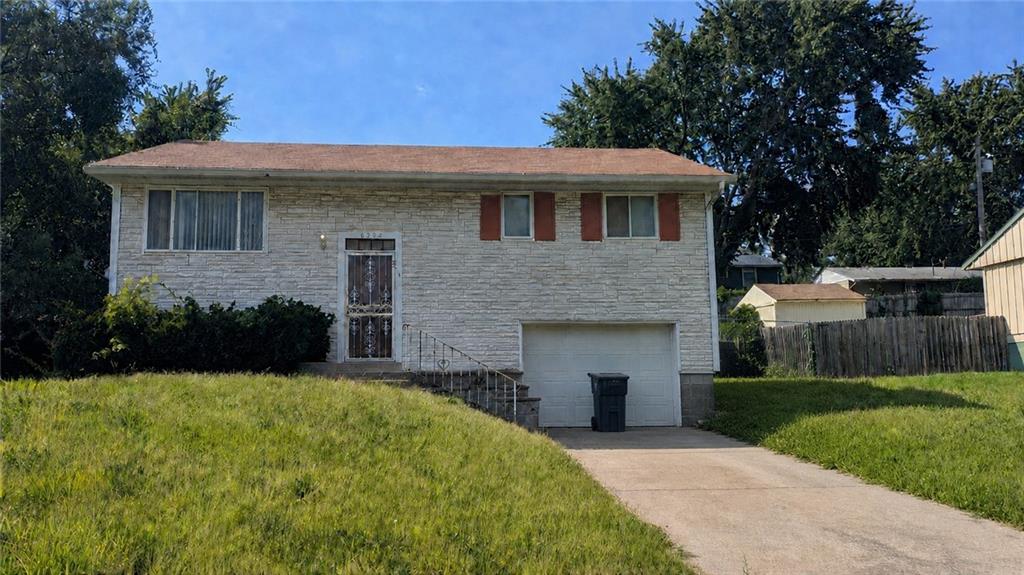 Photo of 5234 Cypress Avenue Kansas City MO 64130