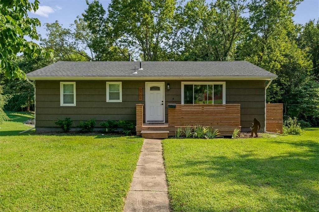 Photo of 5709 E 107th Terrace Kansas City MO 64137