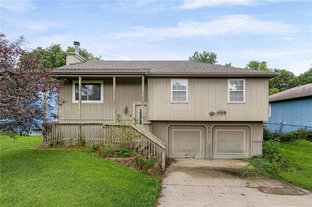 Photo of 1832 Gates Drive Platte City MO 64079