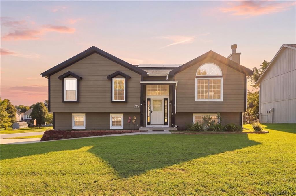 Photo of 16403 Hinkle Avenue Belton MO 64012