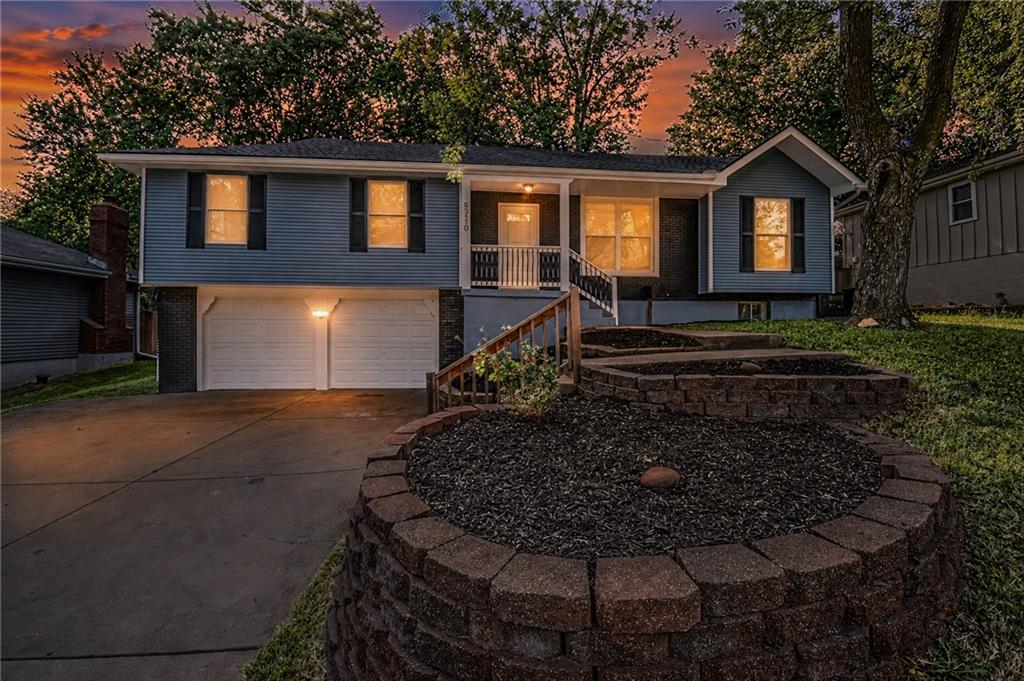 Photo of 5210 S Mccoy Street Independence MO 64055