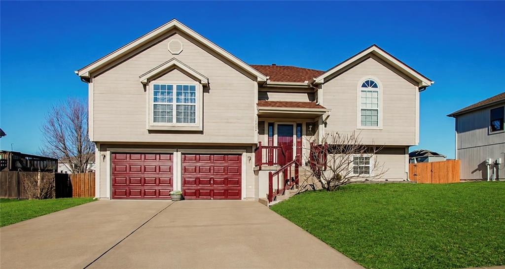 Photo of 12204 WHITE OAK Street Peculiar MO 64078