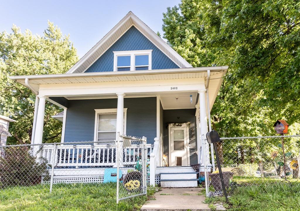 Photo of 2402 Mitchell Avenue St Joseph MO 64507