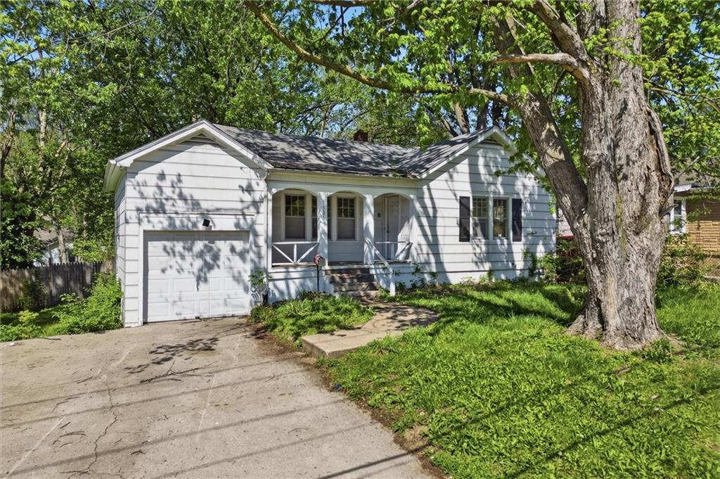 Photo of 1506 S Hedges Avenue Independence MO 64052