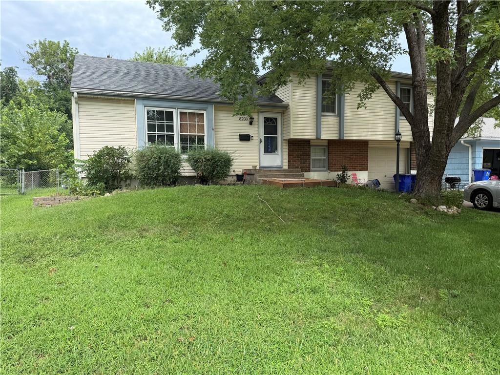 Photo of 8200 E 133rd Terrace Grandview MO 64030