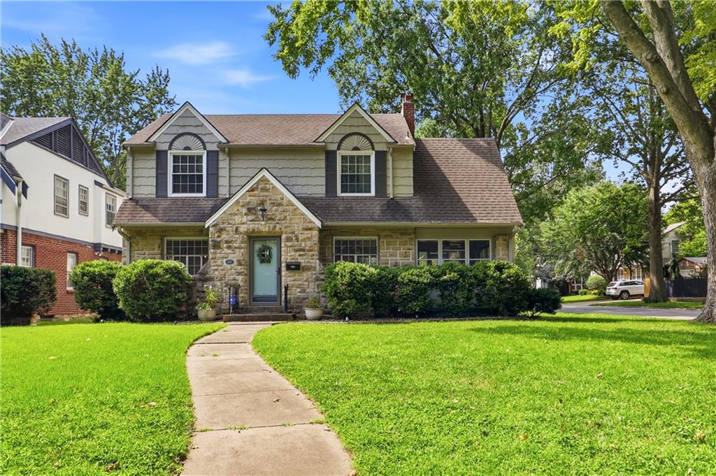 Photo of 601 E 74th Street Kansas City MO 64131