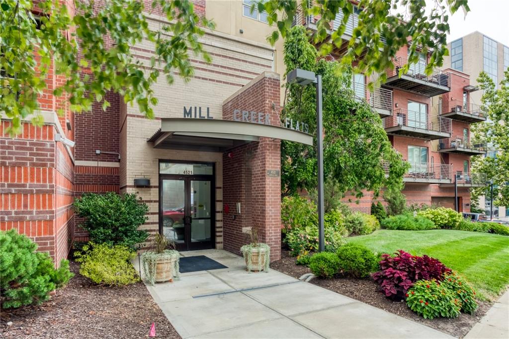 Photo of 4521 Wornall Road #210 Kansas City MO 64111